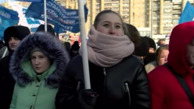 Защитники отечества тамбов. Митинг концерт лужник23. Рабочие устроили митинг фото. Митинг концерт ведущие.