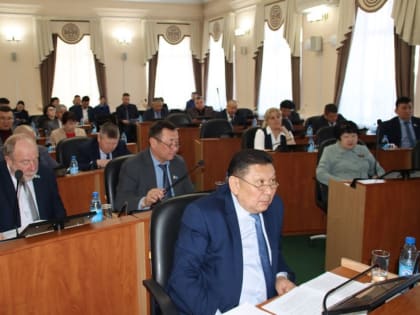 В парламенте Тувы состоялось собрание депутатской фракции «Единая Россия»