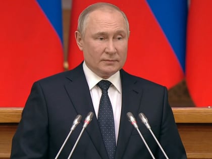 Президент России Владимир Путин провел встречу с членами Совета законодателей