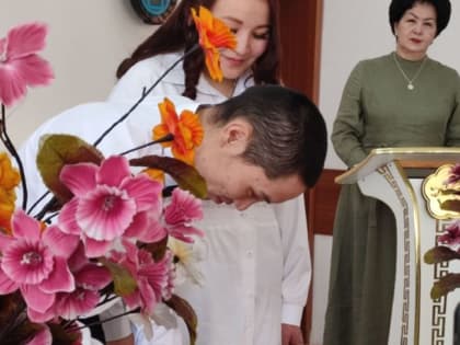 Торжественная регистрация&nbsp;первого&nbsp;брака 2025 года в Эрзинском районе.