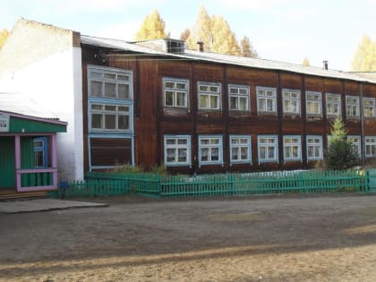 Дээди Хуралдың депутадының контролюнда ыраккы көдээ школаның септелгези