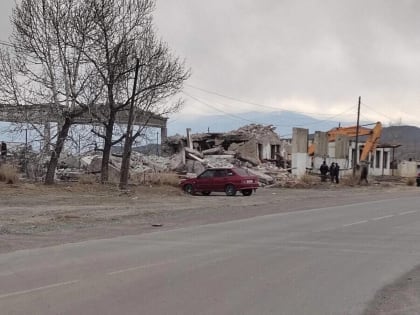 Координатор партийного проекта "Новая школа" Александр Брокерт о строительстве новой школы в Дзун-Хемчикском районе