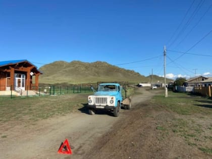 В Барун-Хемчикском районе Тувы пьяный водитель грузовика задавил 6-летнюю девочку