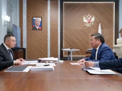 Министр строительства и ЖКХ РФ Ирек Файзуллин провел рабочую встречу с главой Тувы Владиславом Ховалыгом
