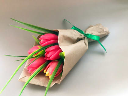 Поздравление Г.А. Зюганова с Международным женским днём 8 Марта!