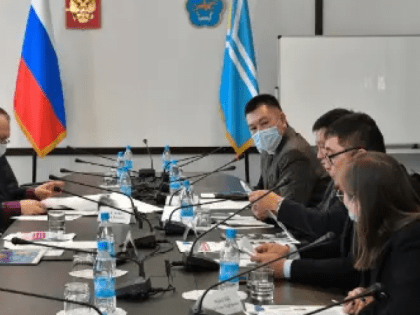 В Туве создадут реестр молодежи с уехавшими из региона после окончания вузов