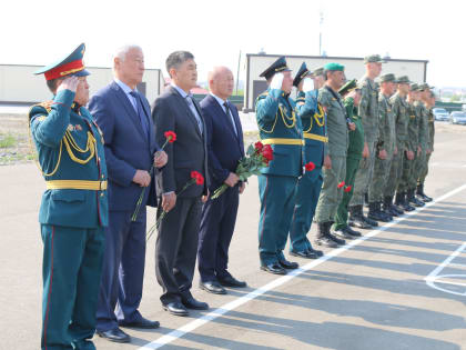 В Кызыле открыт памятник военнослужащим и добровольцам Тувы – участникам локальных войн и военных конфликтов