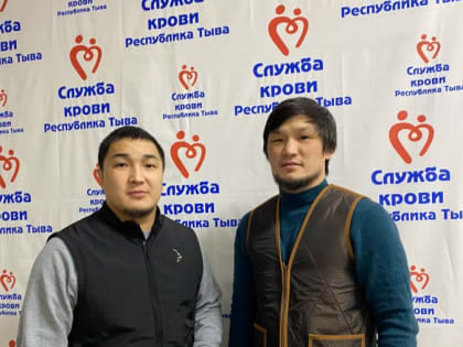 Знаменитый борец Опан Сат вместе с братом стали безвозмездными донорами крови