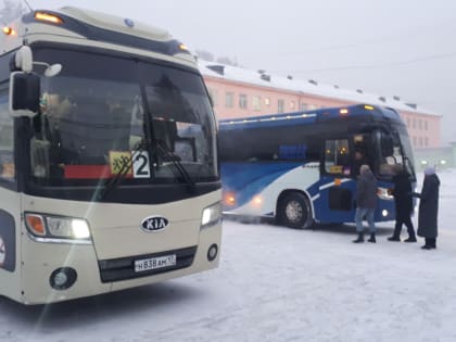 После дорожного происшествия дети продолжили путь