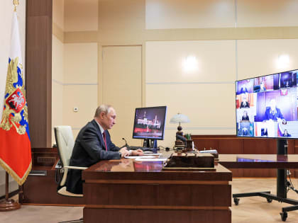 Владимир Путин призвал судей надежно защищать права и свободы россиян