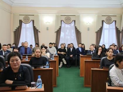 В Туве вручили ордена Мужества семьям военнослужащих, погибших в ходе специальной военной операции