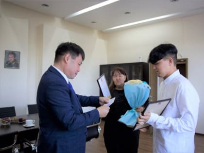 В Кызыле подросток спас от насильника женщину