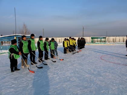 В ИК-4 УФСИН России по Республике Тыва открыли хоккейную коробку
