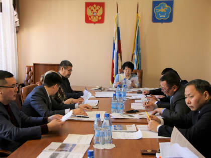 Комитет Верховного Хурала по бюджету, налогам, экономике и предпринимательству провел свое заседание