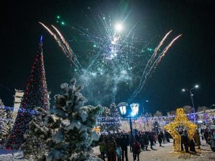 КОГДА И ГДЕ УСТАНОВЯТ НОВОГОДНИЕ ЕЛКИ 2025 В КЫЗЫЛЕ