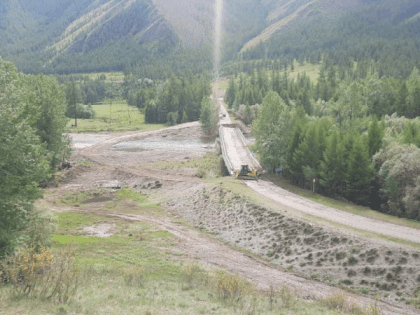 В Туве организовали временный проезд по дороге в Хакасию, на которой обрушился мост