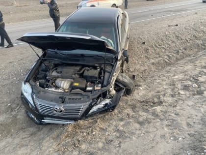 В Туве выясняют обстоятельства ДТП со школьным автобусом, в который врезалась легковушка