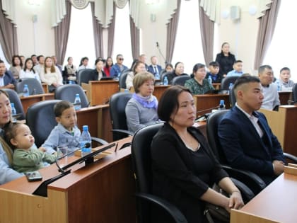 Семьям военнослужащих, погибших в ходе специальной военной операции, вручены ордена Мужества