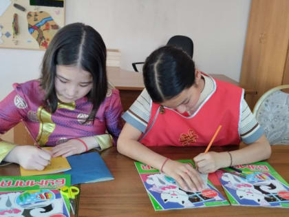 Тувинские кадеты передали привет и свои открытки мальчику-герою Федору из Брянской области