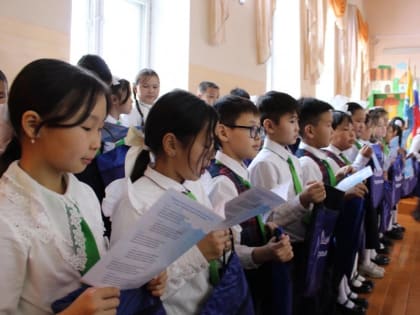 В Туве определили образцового родителя