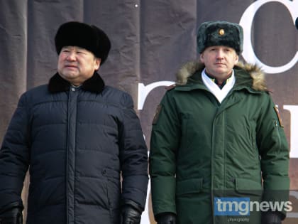 «За Победу!» — в Туве прошел патриотический митинг-концерт в честь Дня защитника Отечества.