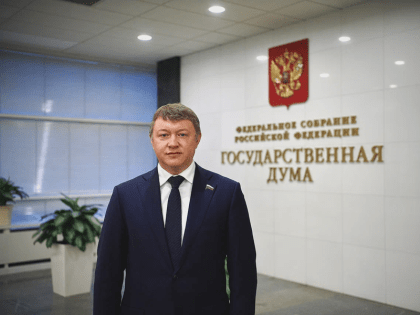 ЛДПР предложила установить размер выплаты для ветеранов труда не менее двух тысяч рублей