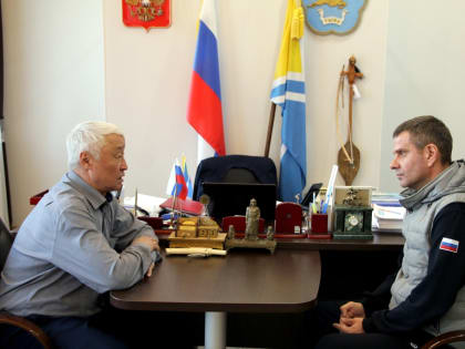 Состоялась встреча Председателя Верховного Хурала Кан-оола Даваа и заместителя Председателя Заксобрания Красноярского края Андрея Новака