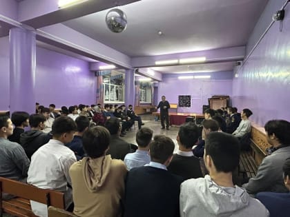 Встреча сотрудников РЦОЗМП с учащимся 10-11 классов гимназии №5 г. Кызыла
