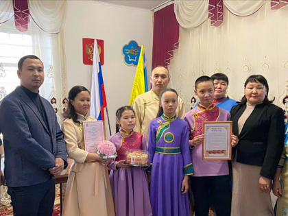 Торжественная регистрация заключения брака к национальному празднику "Шагаа"