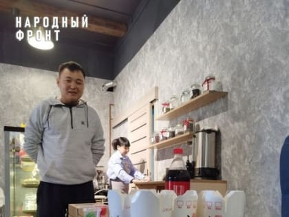 Рестораторы Тувы бесплатно кормят волонтеров, плетущих маскировочные сети, горячими обедами