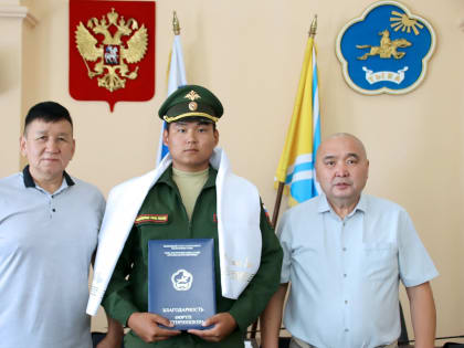 Сегодня военнослужащие 55-й гвардейской мотострелковой бригады награждены Благодарностями Председателя Верховного Хурала