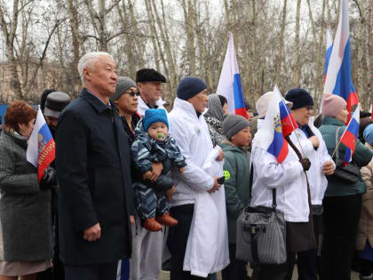 Митинг в поддержку российских военнослужащих прошел в Туве