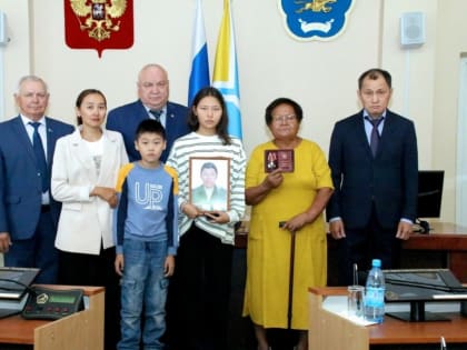 В Туве посмертно наградили военнослужащих, погибших в ходе выполнения задач СВО