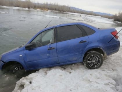 Двое жителей Тес-Хемского района утопили односельчанина вместе с его автомобилем