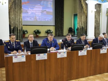 Глава Тувы Владислав Ховалыг принял участие в заслушивании итогов работы полиции за 2022 год