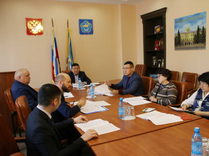 В парламенте Тувы началась подготовка к очередному заседанию сессии