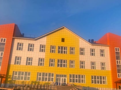 Партийный десант: единороссы Тандинского района проверили строительство школы в сумоне Балгазын