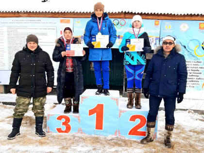 Поехали кататься! Лыжники ТувГУ отметили открытие зимнего спортивного сезона победой на лыжне