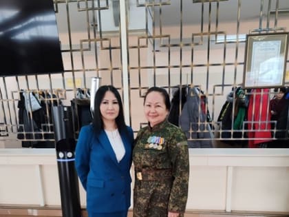 В Национальном театре Тувы состоялось торжественное собрание, посвященное Международному женскому дню