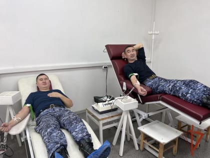 Донорская акция в Кызыле: Росгвардейцы делятся мужеством
