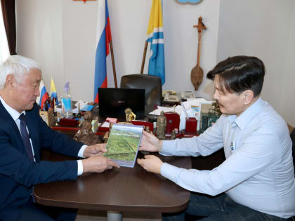 Визит ученого из Казани в Туву