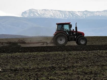 В Туве дали старт весенне-полевым работам