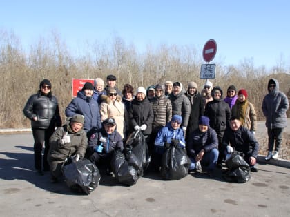 Тыва парламентиниң депутаттары болгаш Аппарадының ажылдакчылары Национал парктың эрик чоогунуң девискээрин аштап-арыглаан