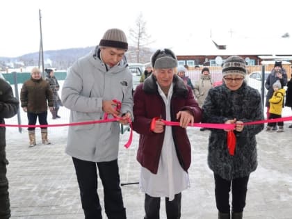 В отдаленном и труднодоступном селе Ырбане Тоджинского района состоялось торжественное открытие фельдшерско-акушерского пункта (ФАП)