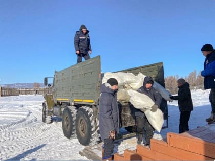 Депутат Единой России Олег Дудко оказал спонсорскую помощь жителям отдаленных районов Тувы