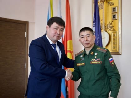 Герой  России Мерген Донгак встретится с тувинскими студентами в Абакане