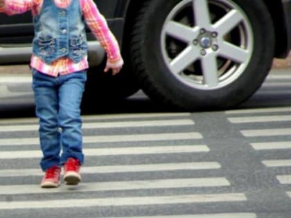 В Туве пьяный мужчина гонялся на машине за ребёнком, пытаясь задавить