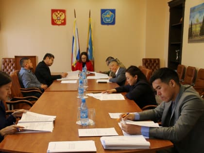 В Верховном Хурале продолжается подготовка к сессионному заседанию