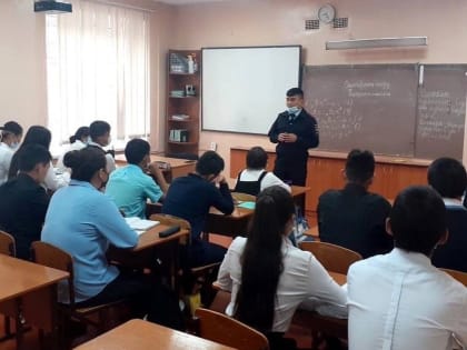 В Туве проводится проверка по факту драки школьниц, запись которой попала в соцсети