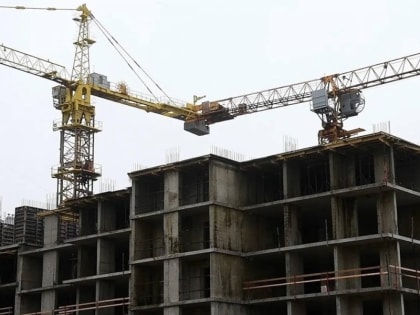 В Туве проверяют обстоятельства гибели сорвавшегося с высоты монтажника